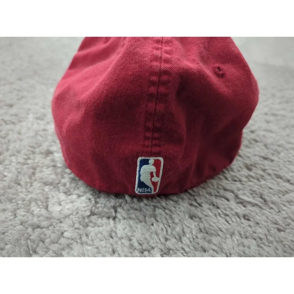 Cleveland‎ Cavaliers Hat Cap Mens OSFA NBA Adidas Red Fitted Stretch